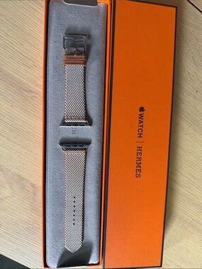 Hermes Gold/Écrù Woven canvas textile Apple watch band